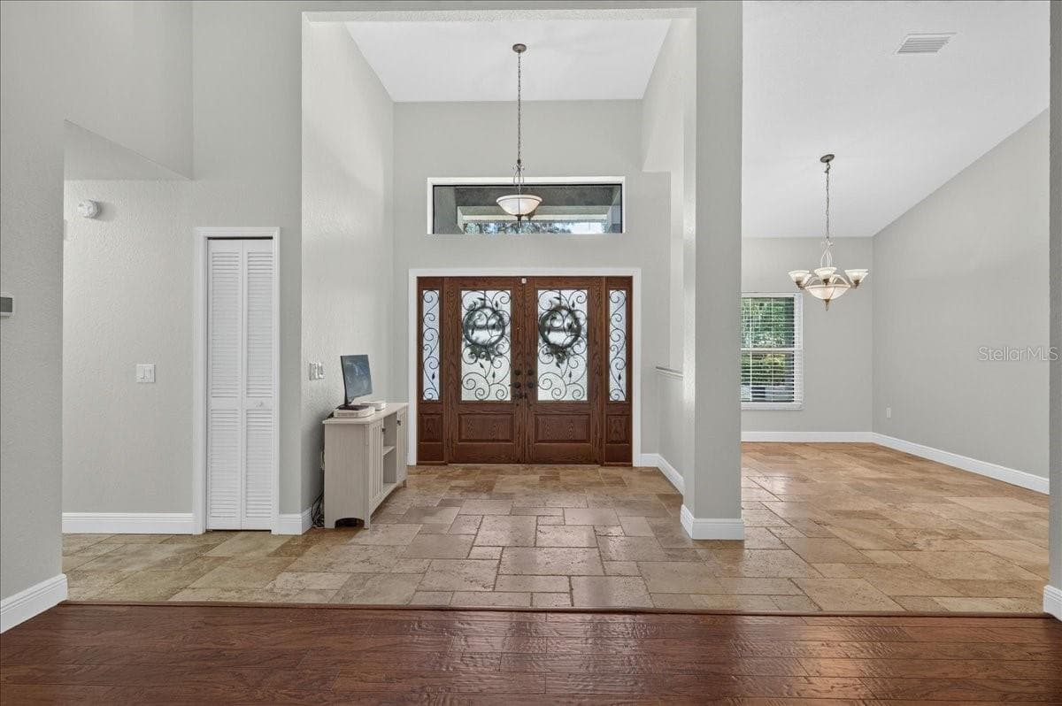 16754 CROSSBILL COURT — photo 4 of 59