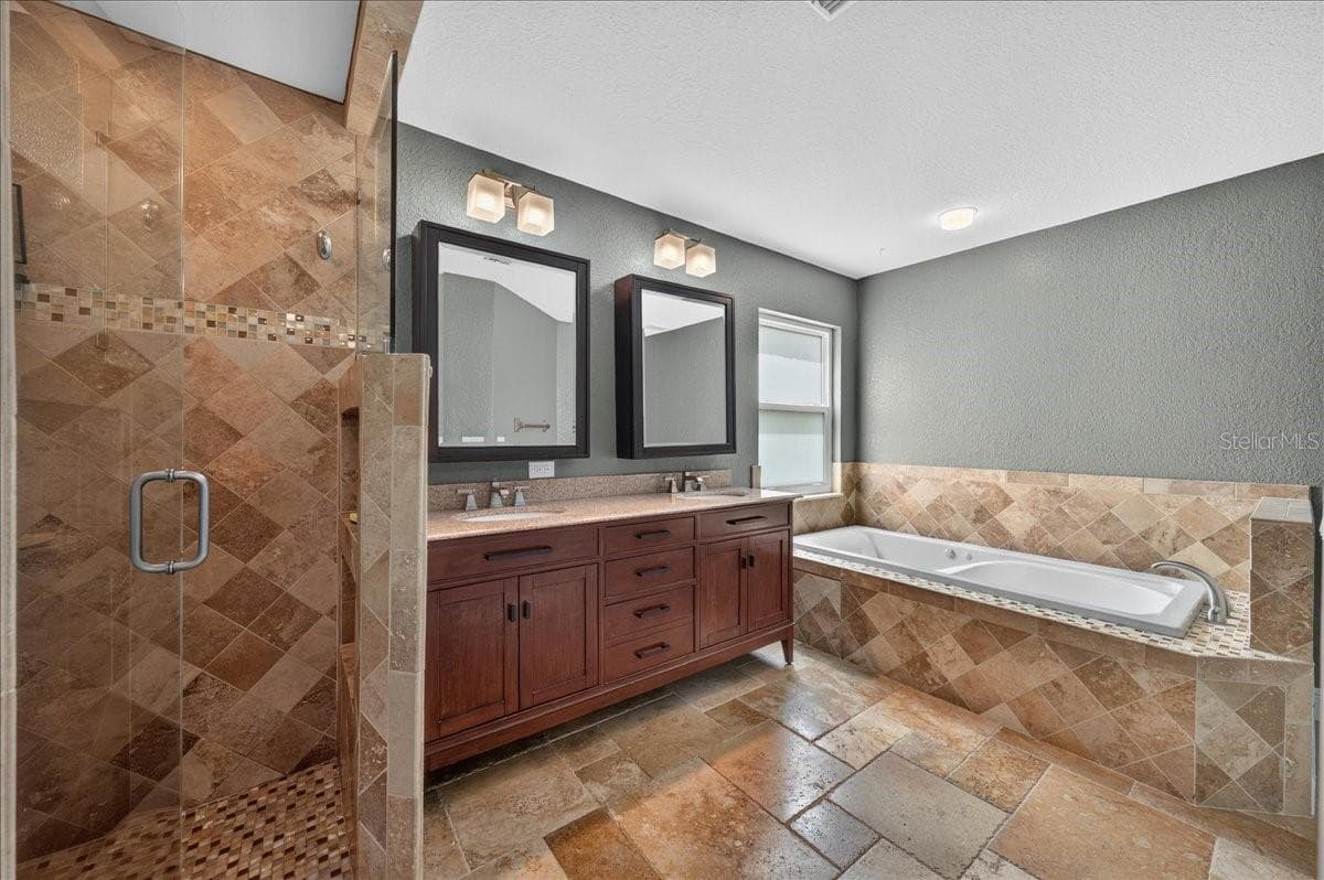 16754 CROSSBILL COURT — photo 24 of 59