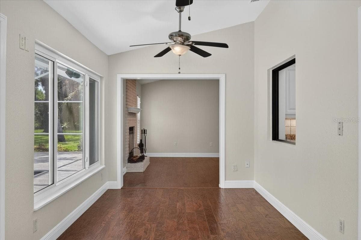 16754 CROSSBILL COURT — photo 14 of 59