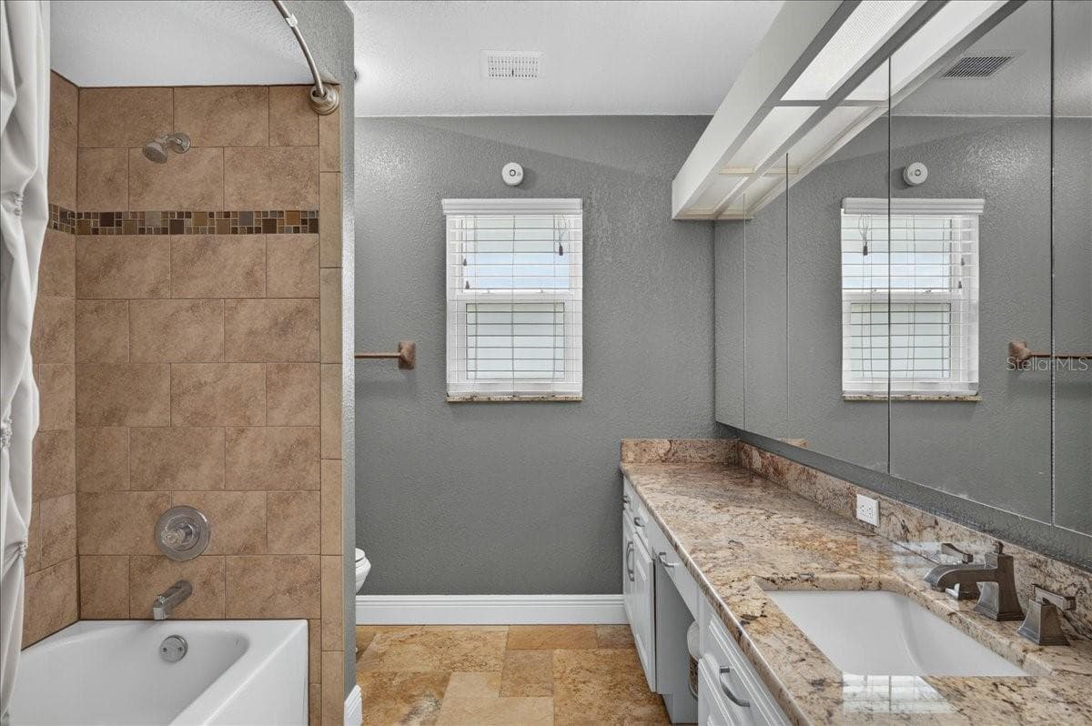 16754 CROSSBILL COURT — photo 31 of 59
