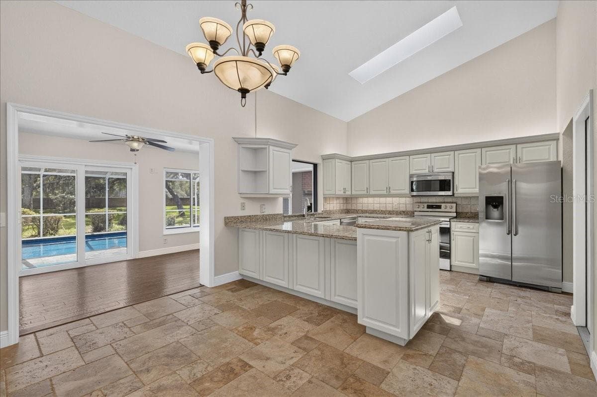 16754 CROSSBILL COURT — photo 10 of 59