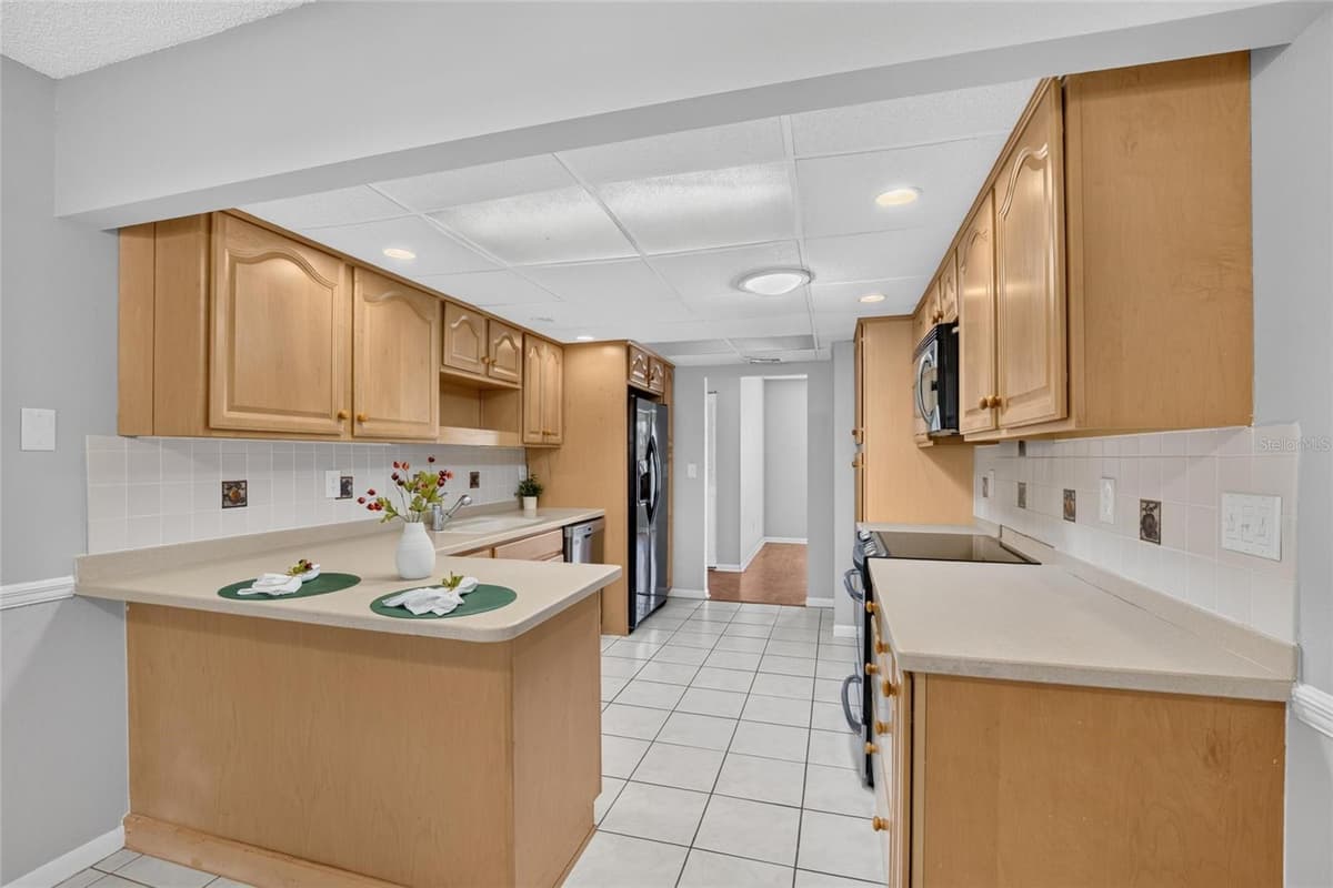 1244 DEL WEBB BOULEVARD — photo 15 of 60