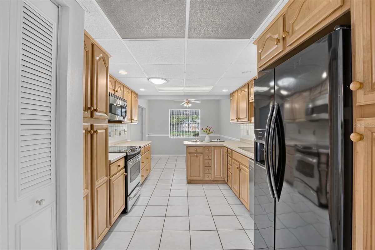 1244 DEL WEBB BOULEVARD — photo 11 of 60