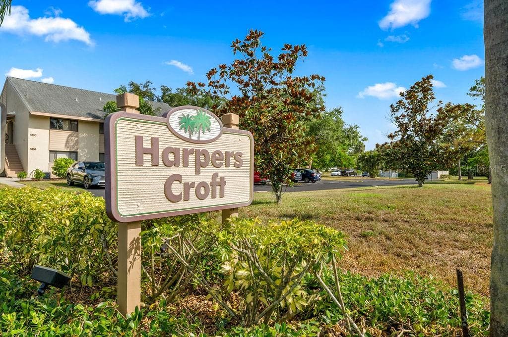 5146 HARPERS CROFT — photo 3 of 33