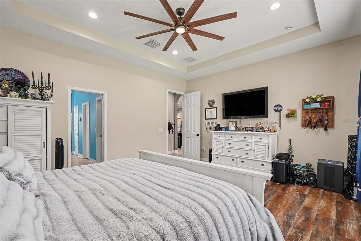 7110 REDROOT COURT — photo 20 of 33