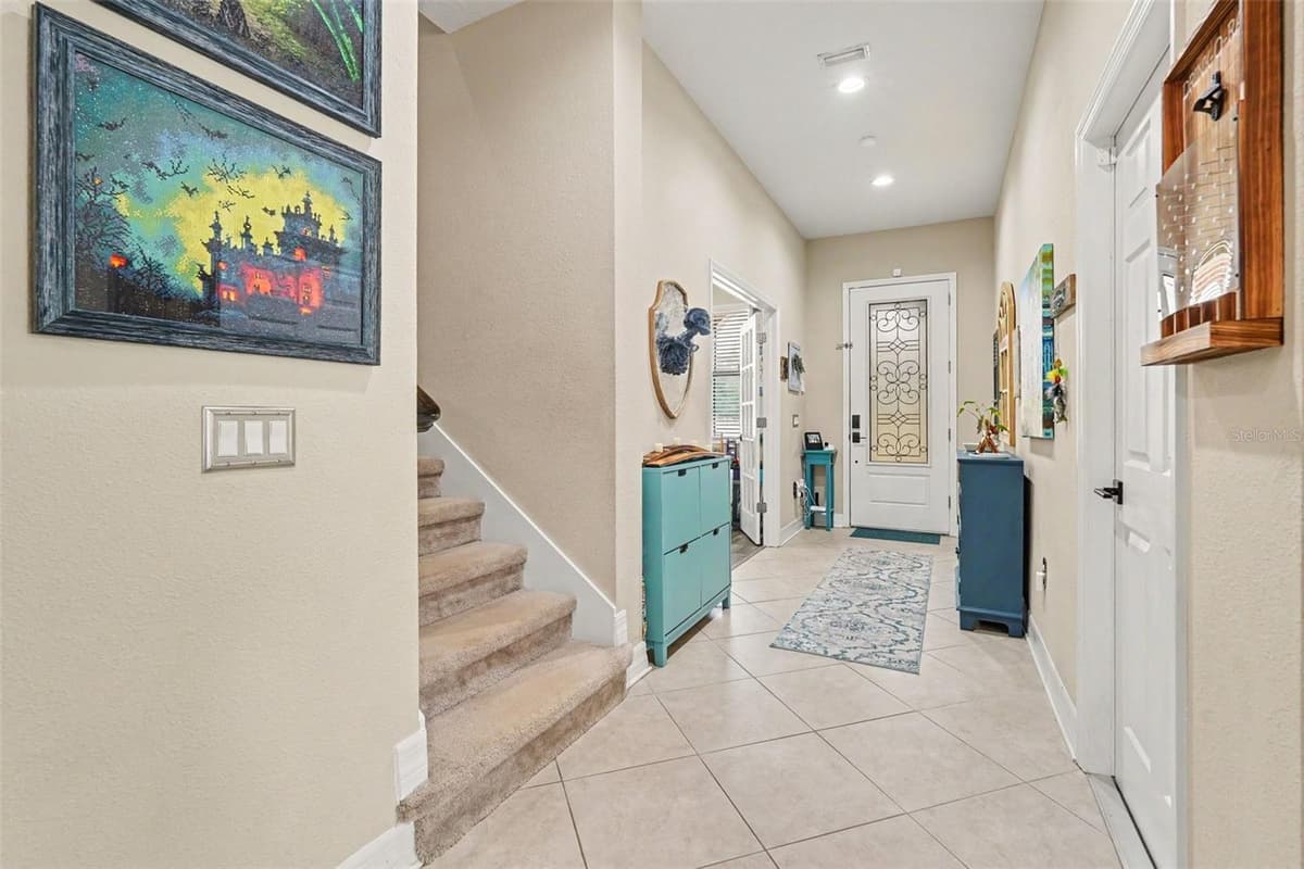 7110 REDROOT COURT — photo 3 of 33