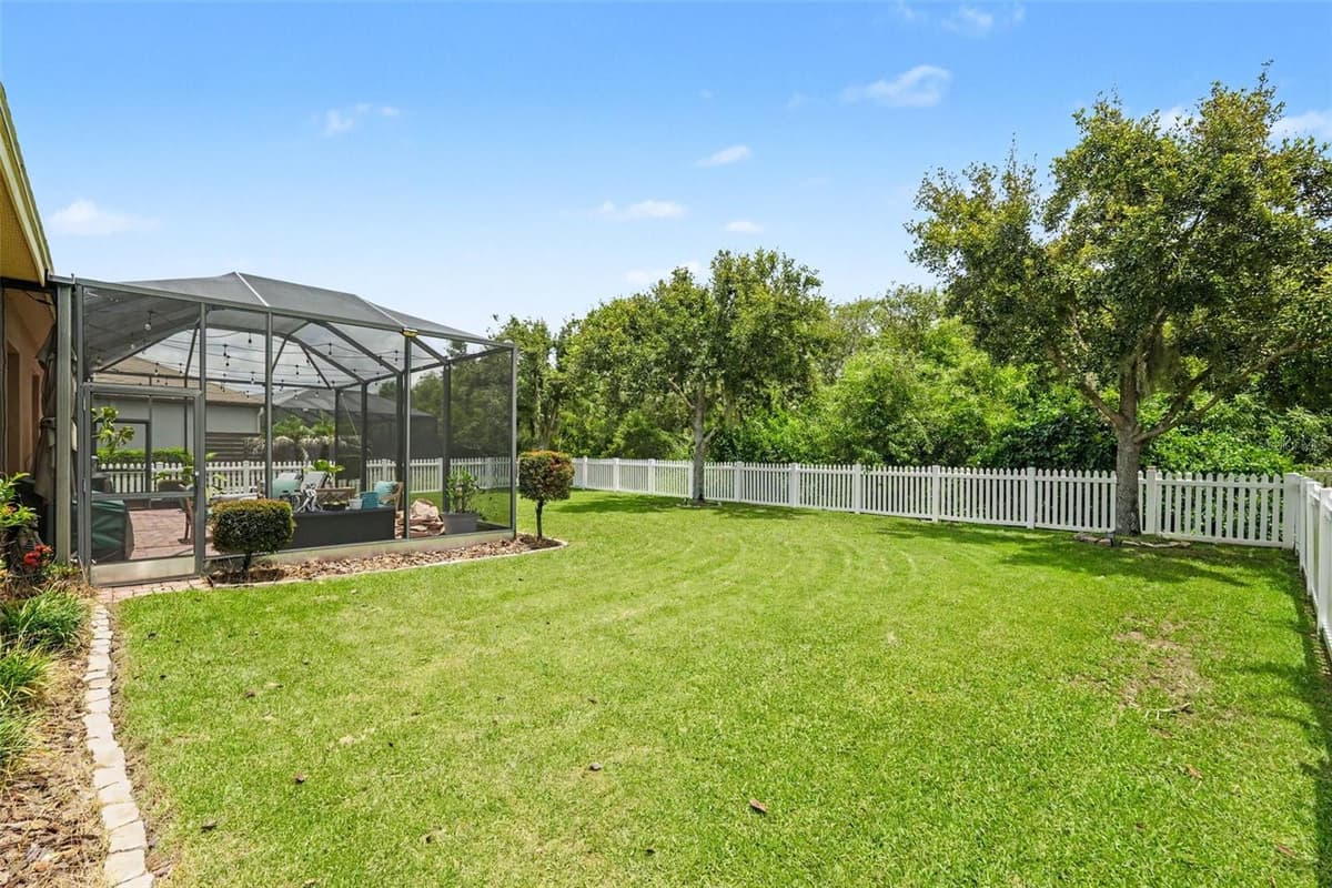 7110 REDROOT COURT — photo 31 of 33