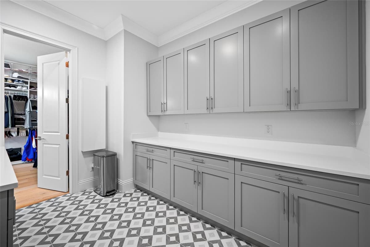 2623 PARKVIEW STREET — photo 77 of 98