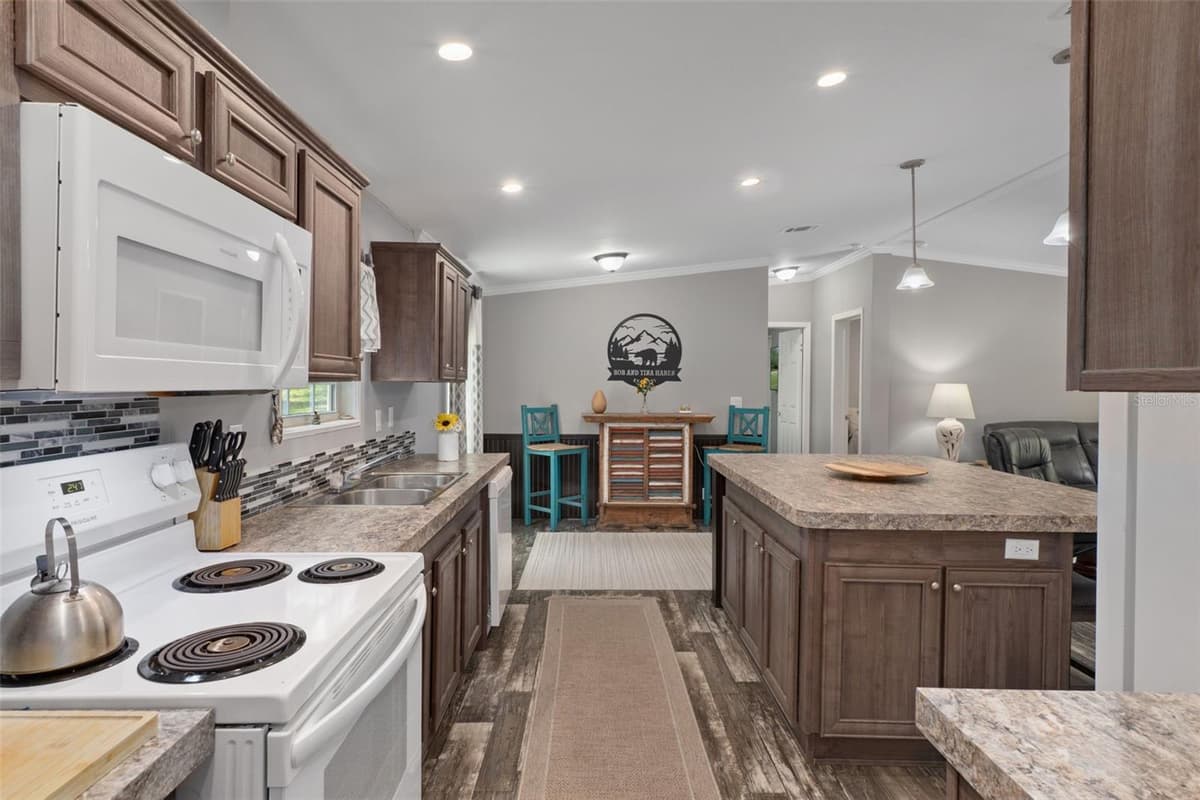 840 OBRIEN POINT — photo 16 of 54