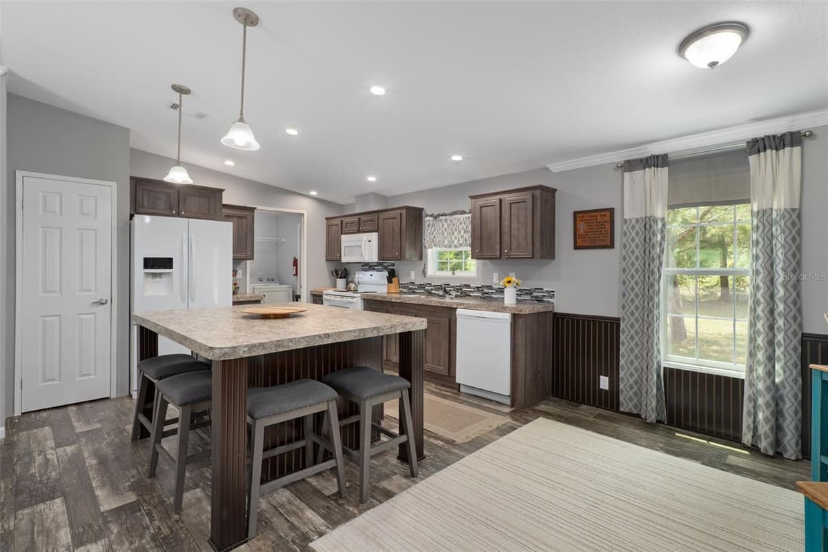 840 OBRIEN POINT — photo 14 of 54
