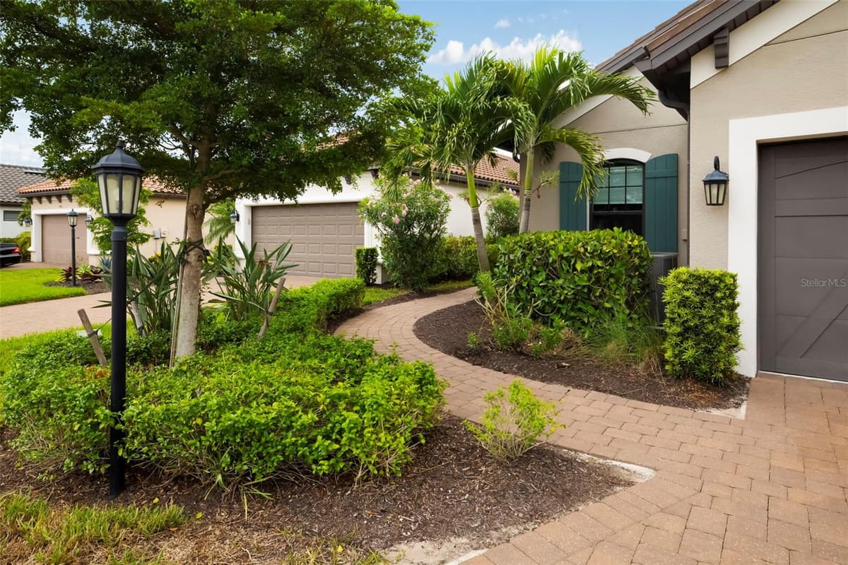 4759 MOTTA COURT — photo 10 of 100