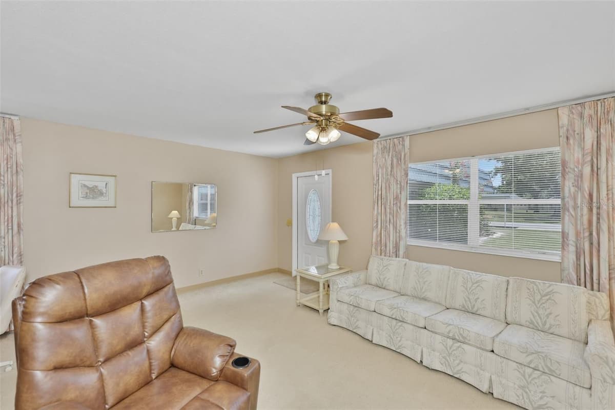 1811 BEDFORD LANE — photo 14 of 48