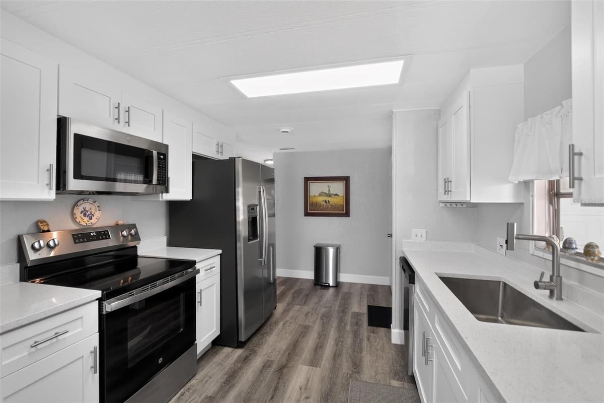 3712 CITRUS CIRCLE — photo 6 of 40