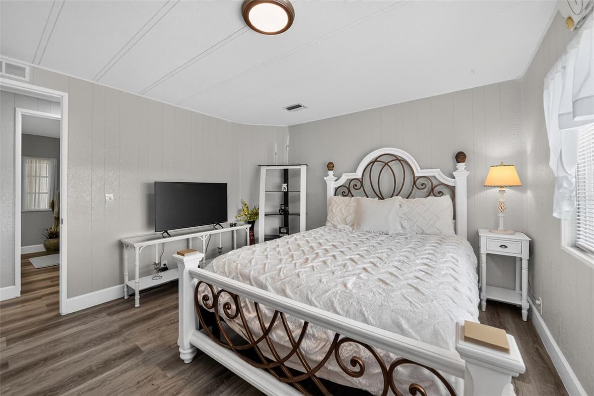 3712 CITRUS CIRCLE — photo 15 of 40