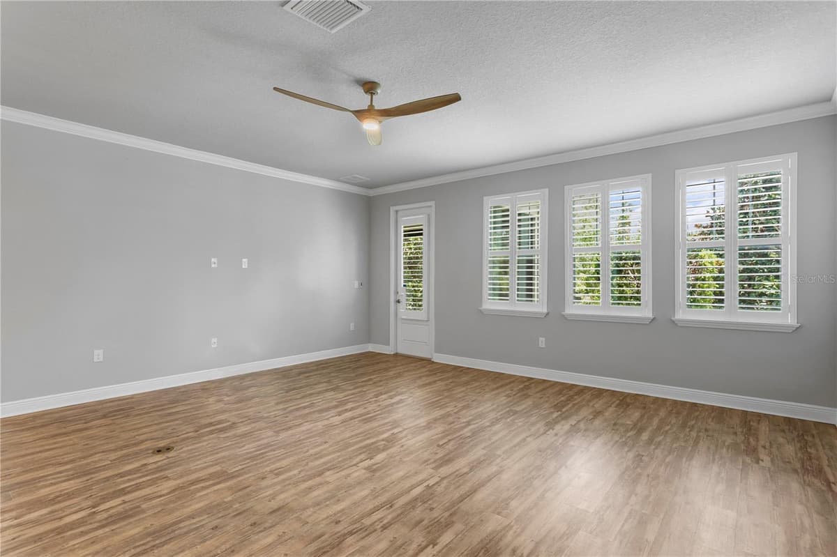 602 OZONA VILLAGE DRIVE — photo 10 of 32