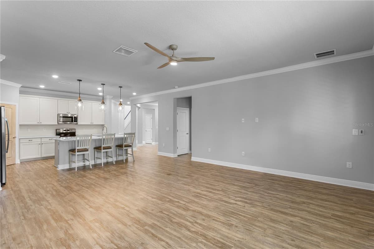 602 OZONA VILLAGE DRIVE — photo 12 of 32
