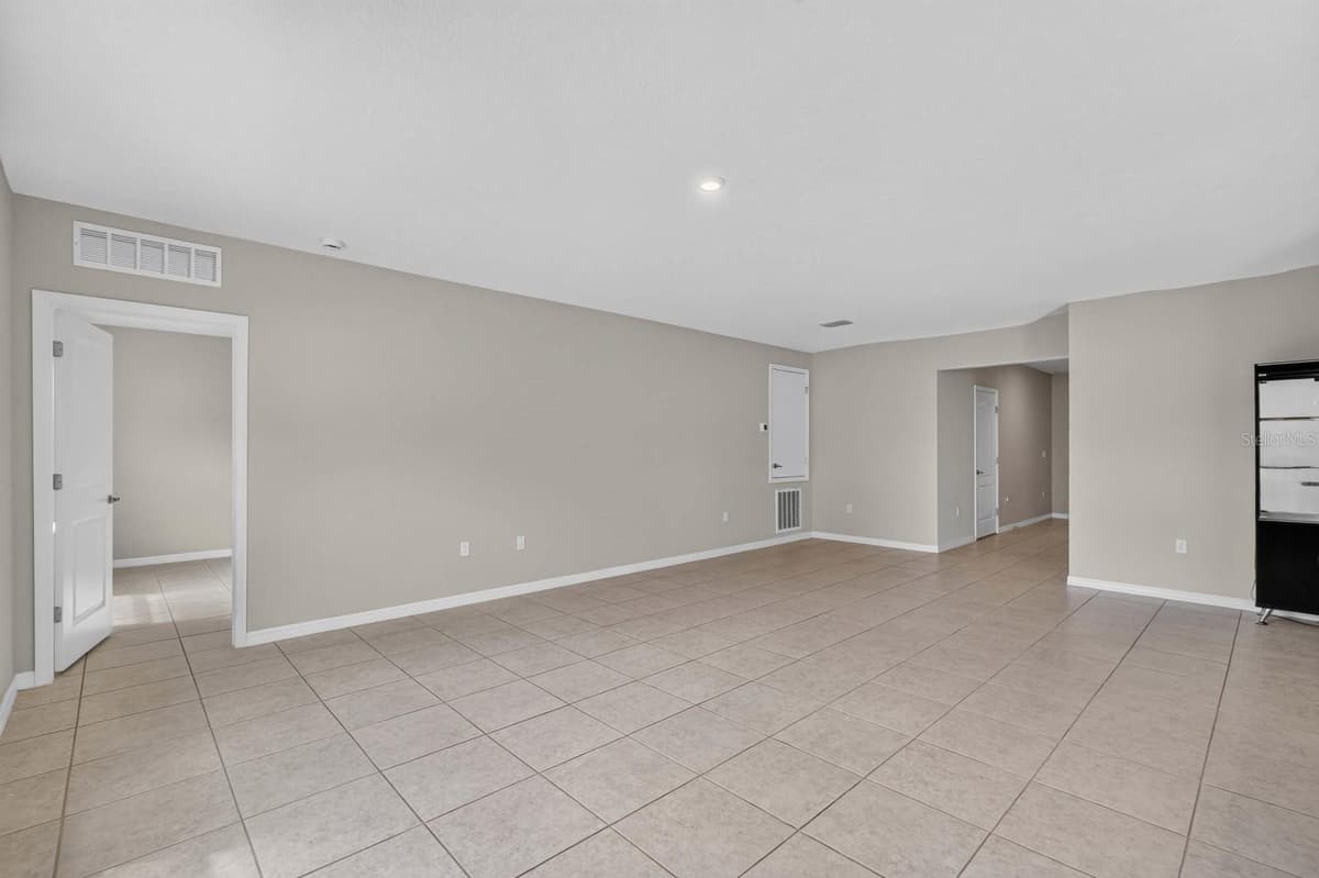 2323 FERN PALM DRIVE — photo 11 of 44
