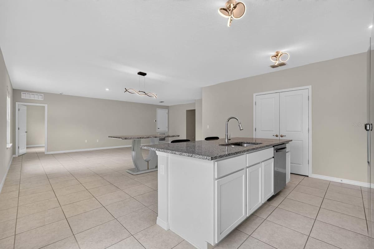 2323 FERN PALM DRIVE — photo 16 of 44