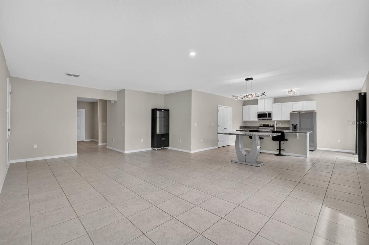 2323 FERN PALM DRIVE — photo 10 of 44