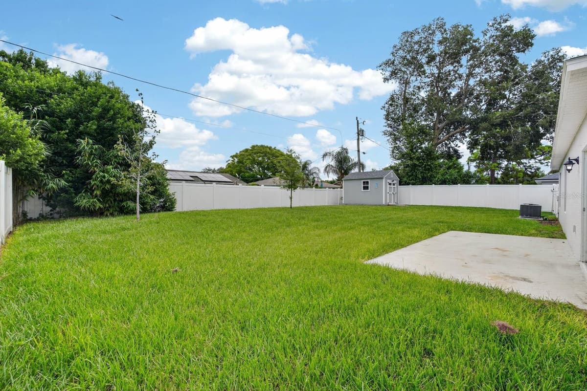 2323 FERN PALM DRIVE — photo 26 of 44
