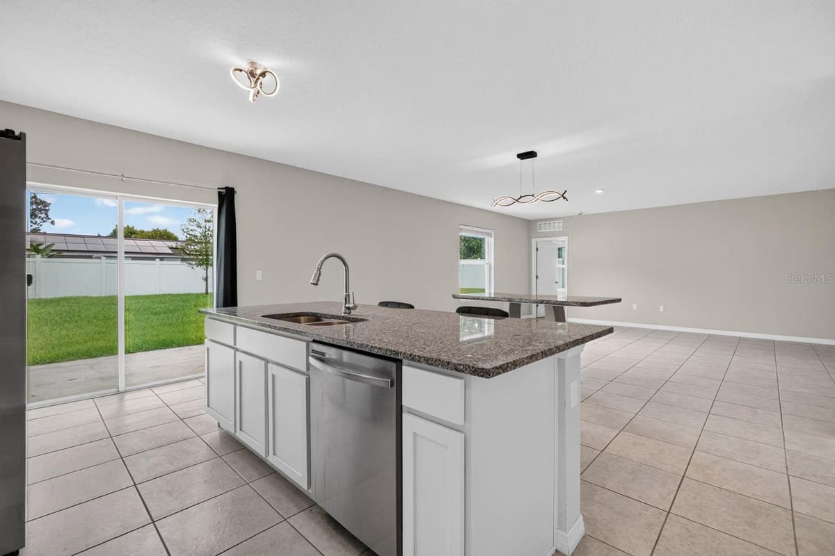 2323 FERN PALM DRIVE — photo 15 of 44
