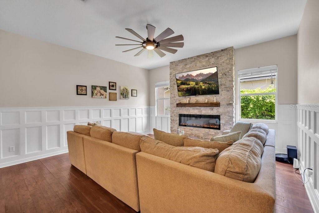 5967 JAEGERGLEN DRIVE — photo 16 of 66