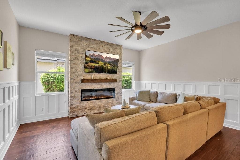 5967 JAEGERGLEN DRIVE — photo 13 of 66