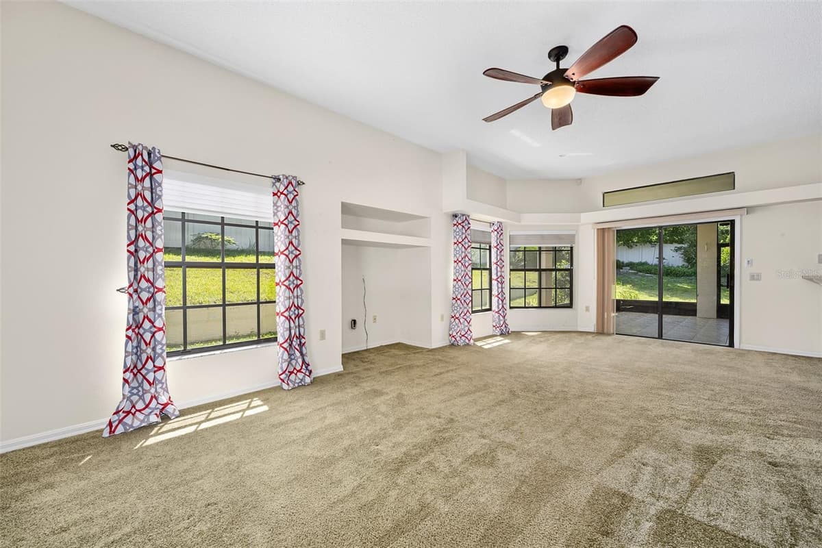 1837 GLANCY DRIVE — photo 13 of 29