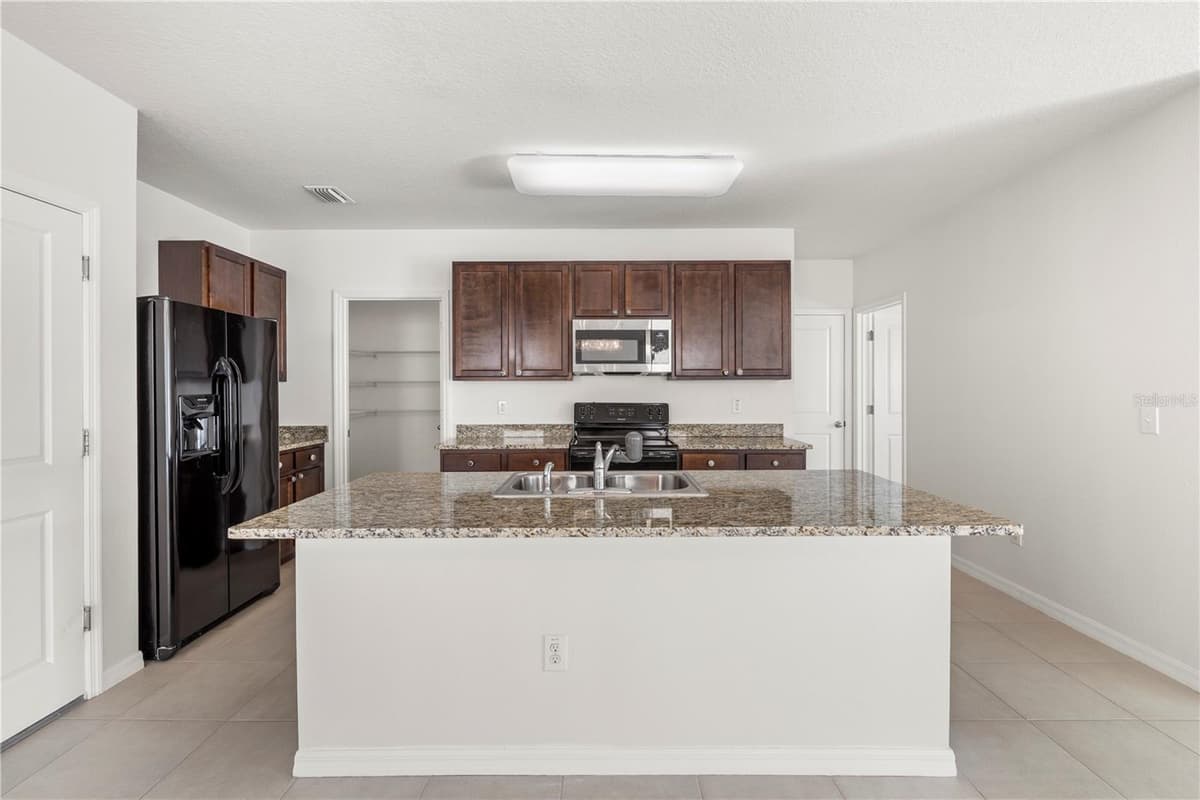 7789 TUSCAN BAY CIRCLE — photo 14 of 74