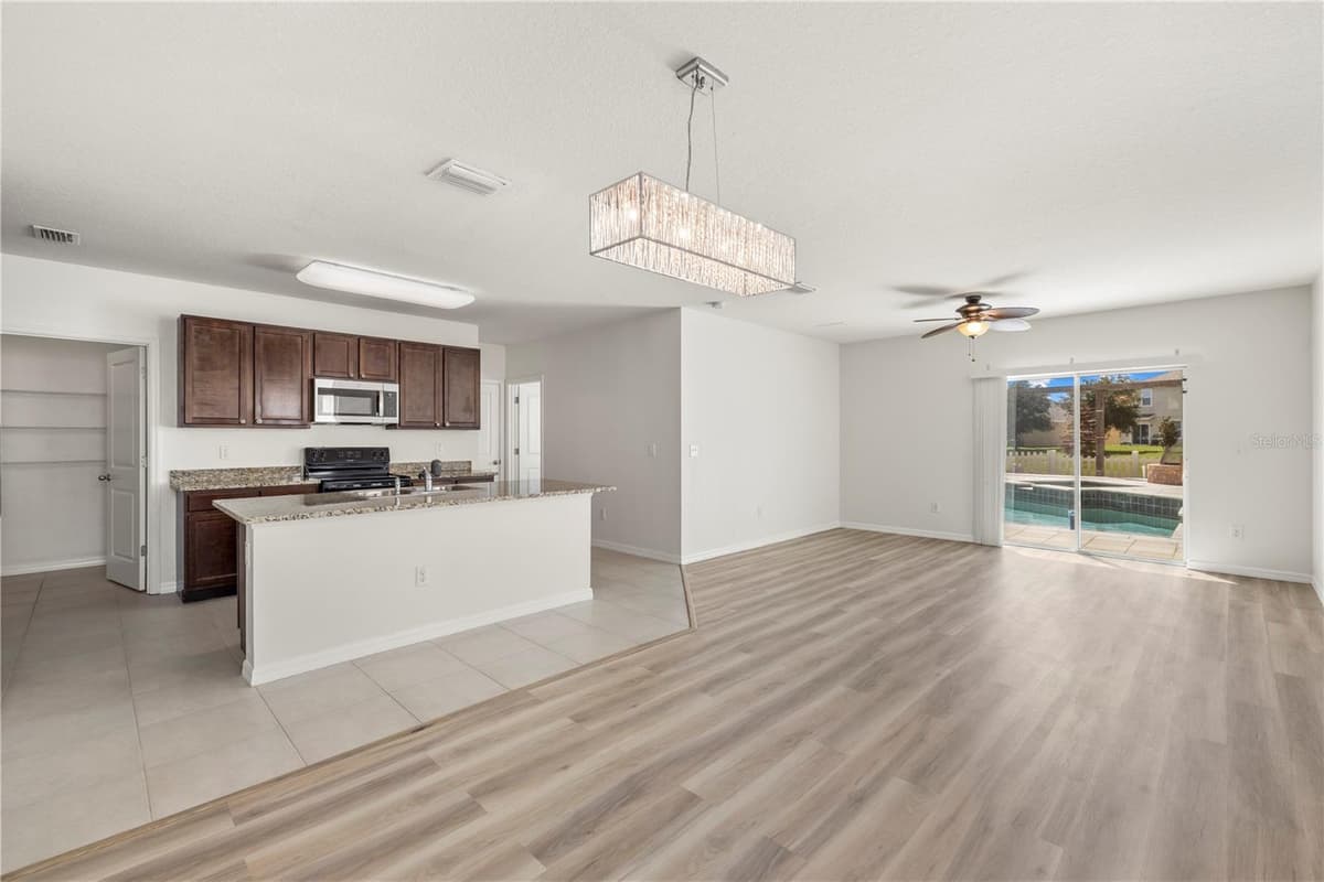 7789 TUSCAN BAY CIRCLE — photo 9 of 74