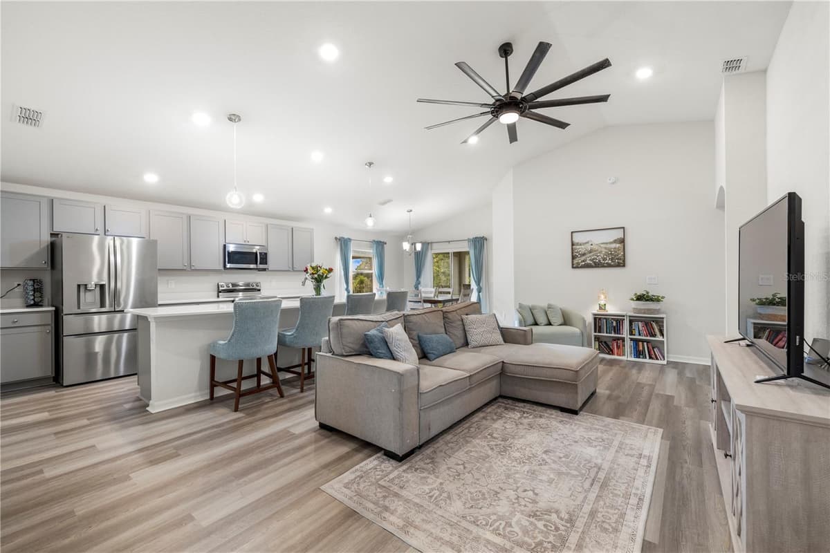 35542 BELLINGTON BOULEVARD — photo 7 of 61