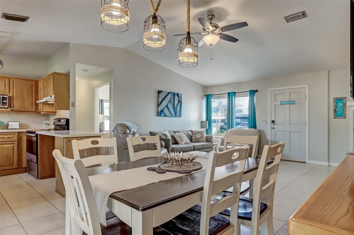 260 VENTURA ROAD — photo 12 of 40