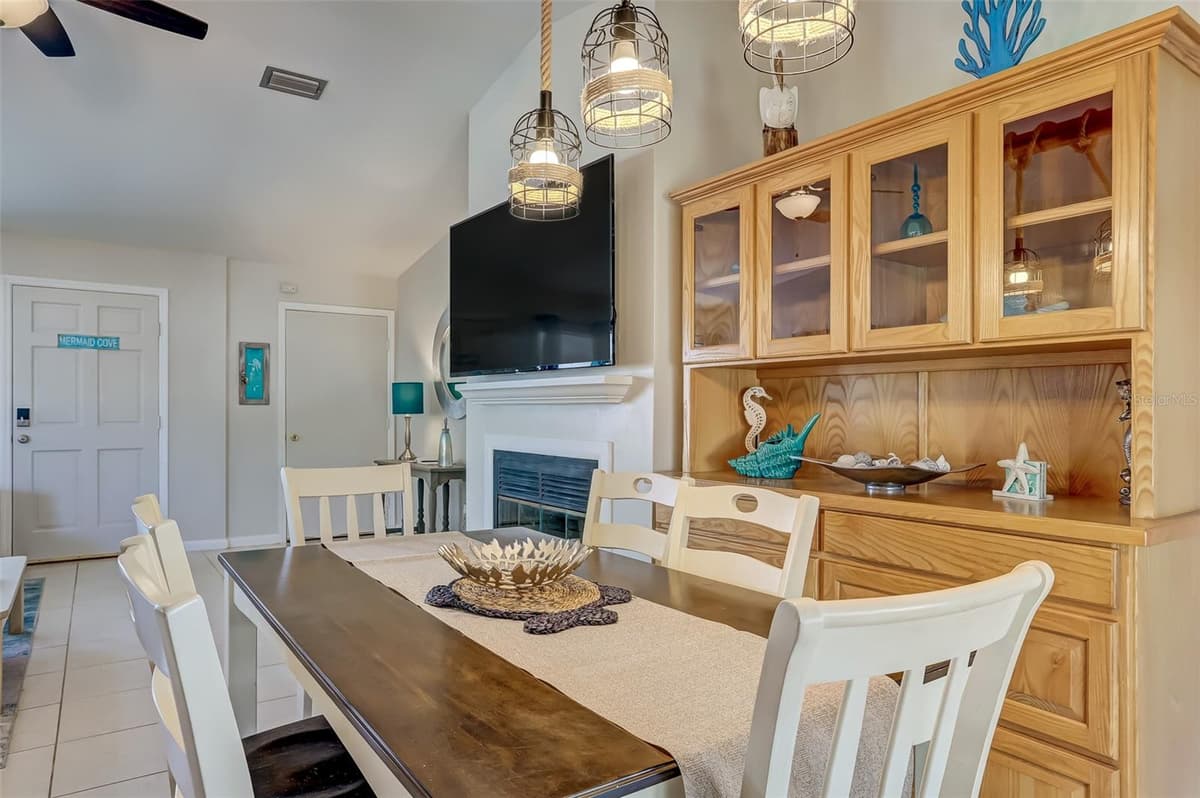 260 VENTURA ROAD — photo 17 of 40