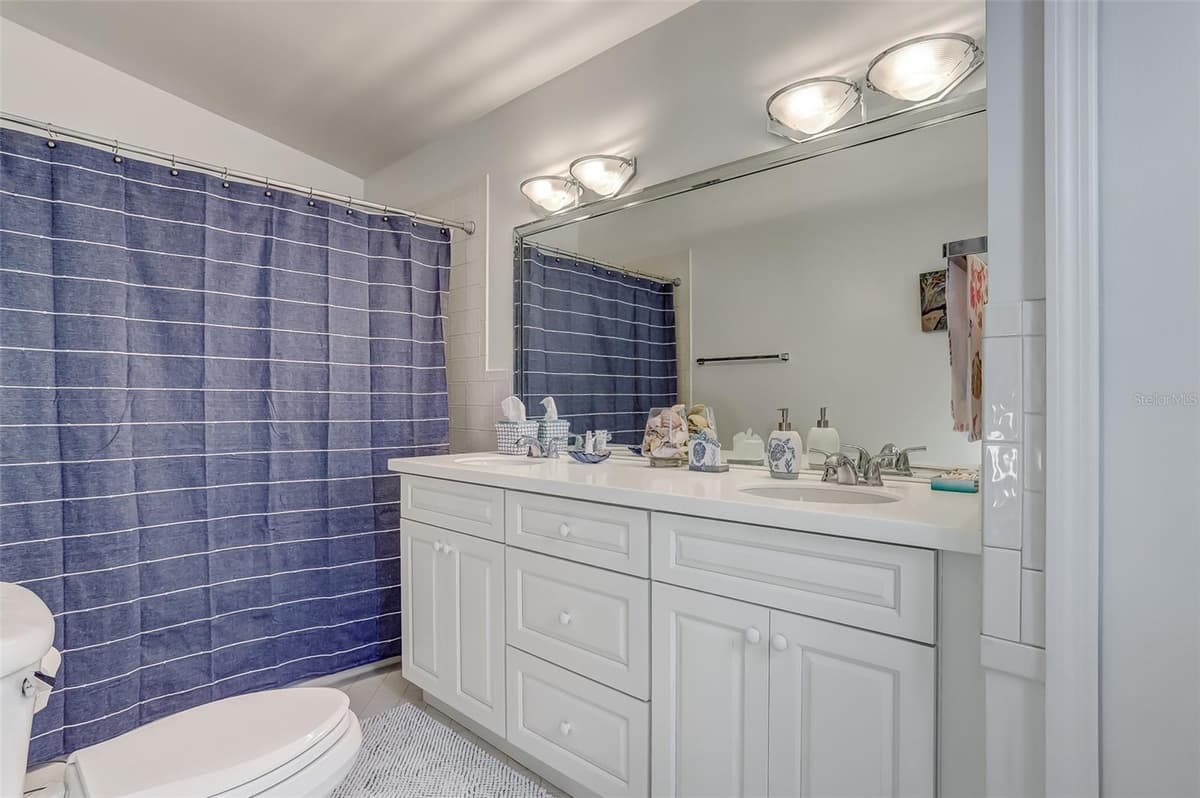260 VENTURA ROAD — photo 30 of 40