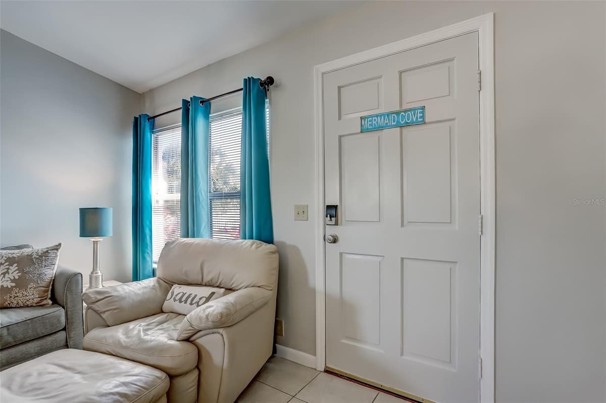 260 VENTURA ROAD — photo 11 of 40