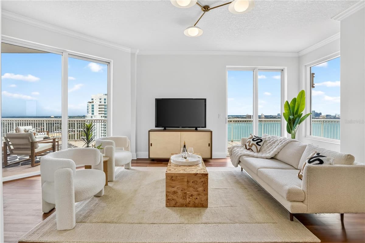3507 BAYSHORE BOULEVARD — photo 11 of 33