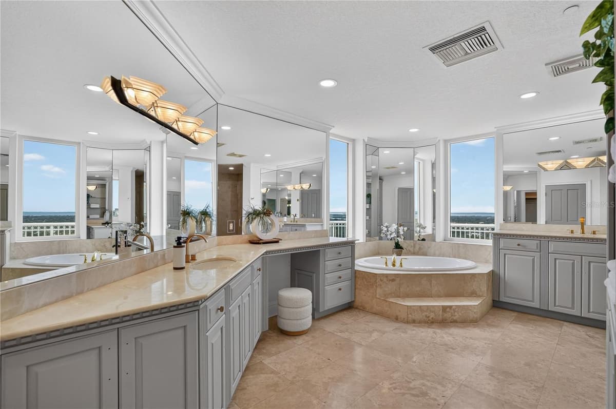 3507 BAYSHORE BOULEVARD — photo 15 of 33