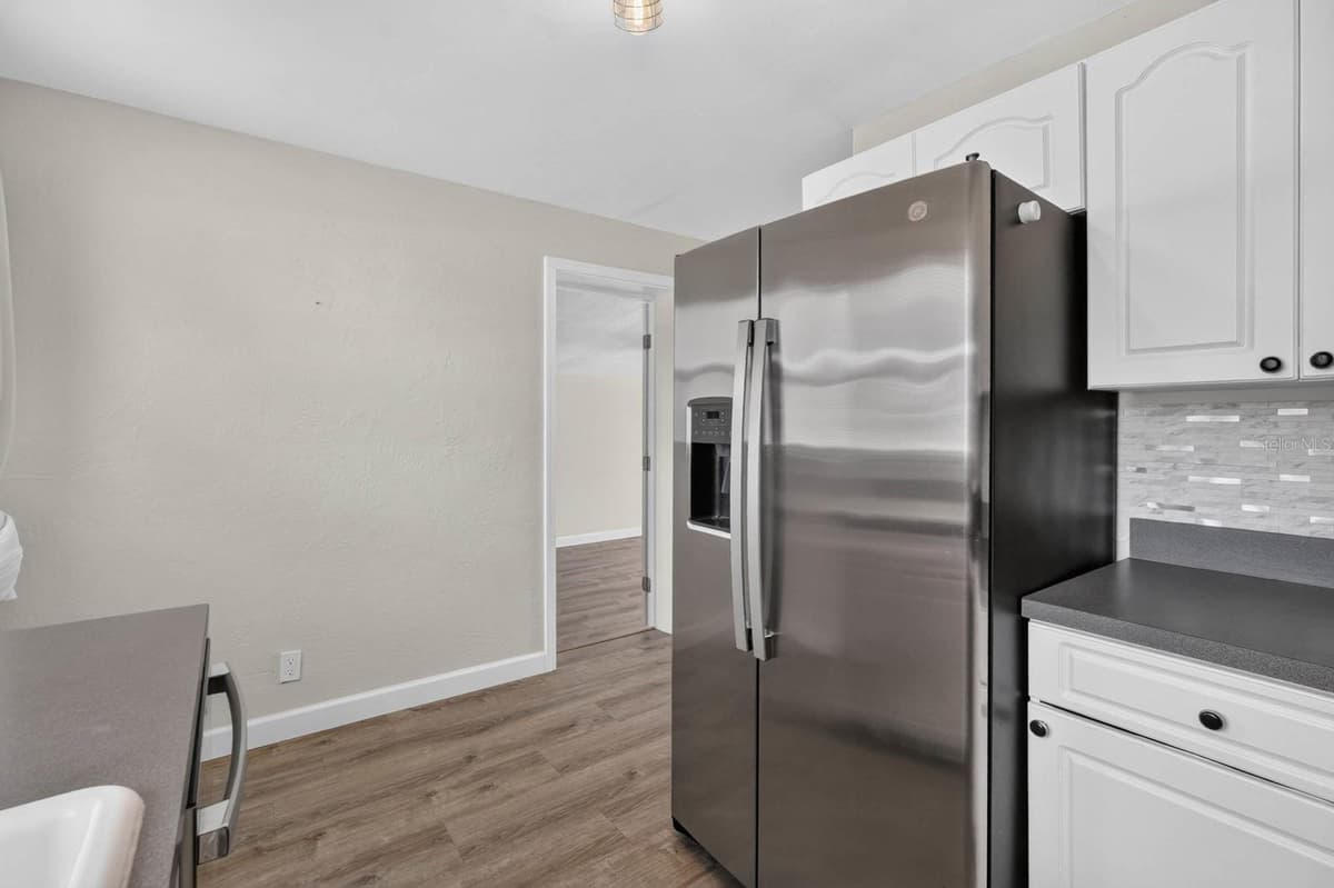 94 ROGERS PARK DRIVE — photo 14 of 36