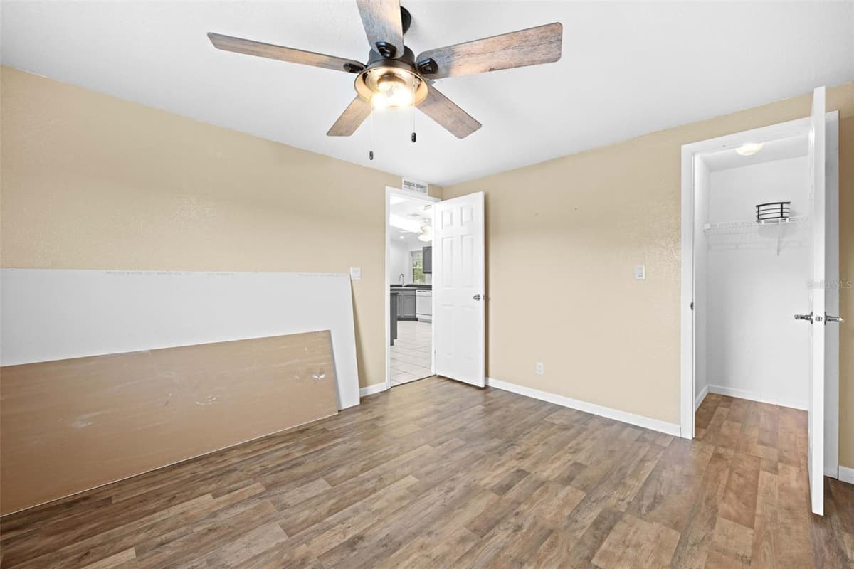 33320 LARKIN ROAD — photo 42 of 60