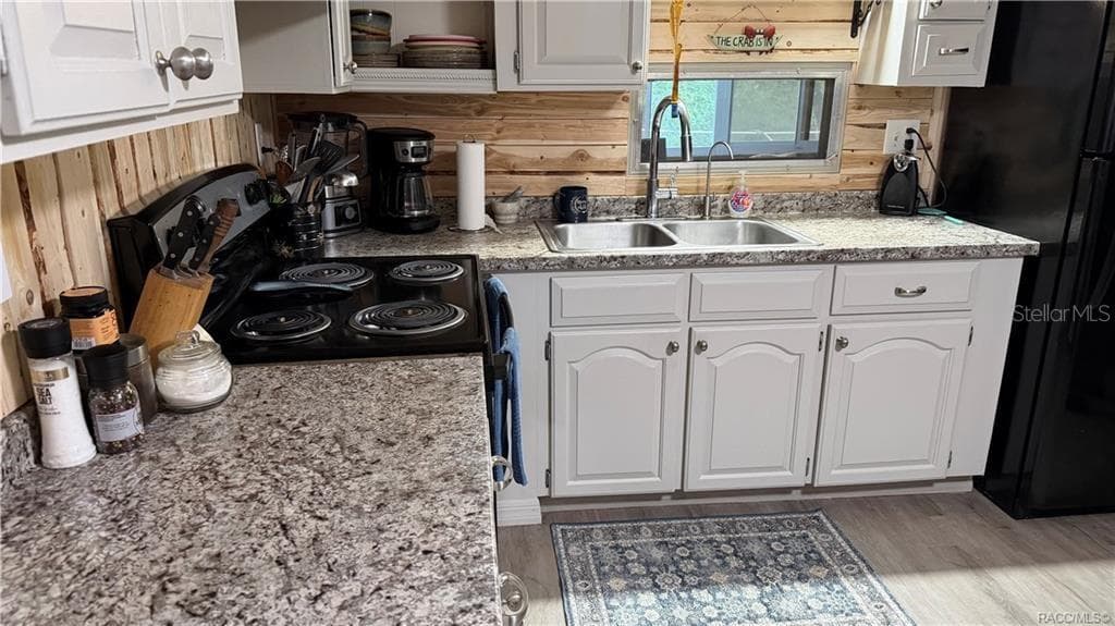 5282 BLADE LANE — photo 13 of 25