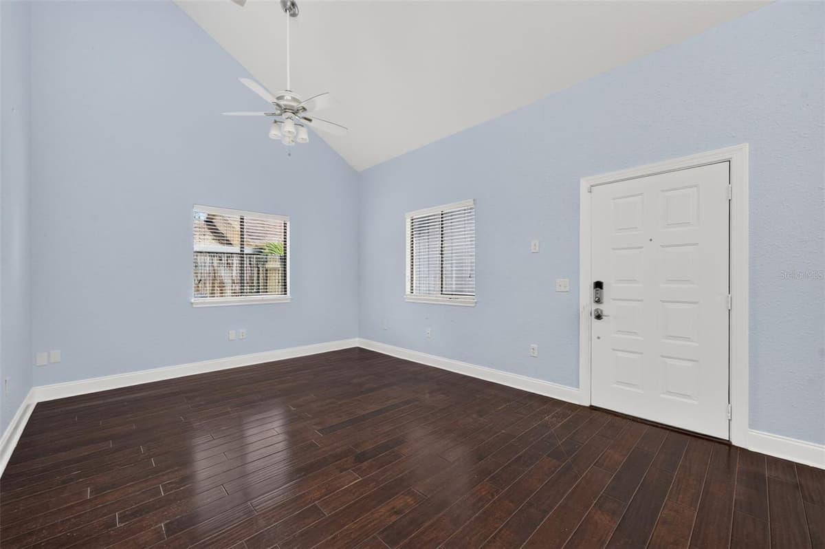1871 BRYAN AVENUE — photo 5 of 28