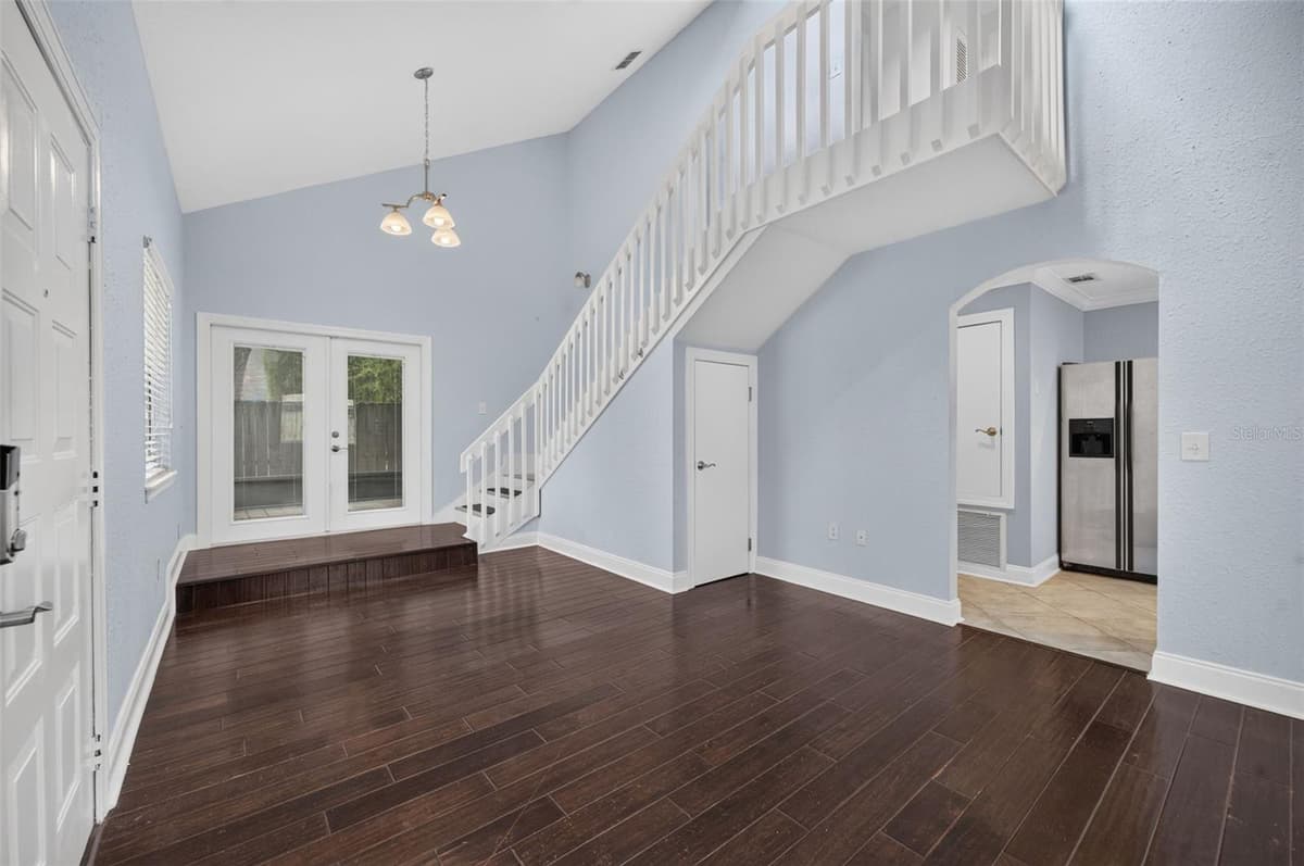 1871 BRYAN AVENUE — photo 6 of 28