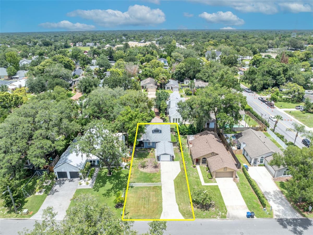 1871 BRYAN AVENUE — photo 25 of 28