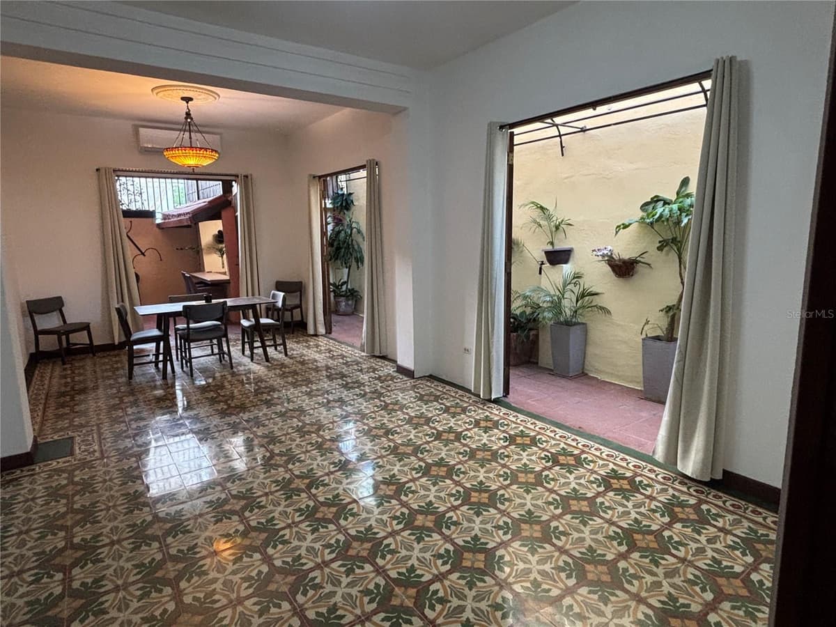 456 CALLE SALDAÑA — photo 13 of 98