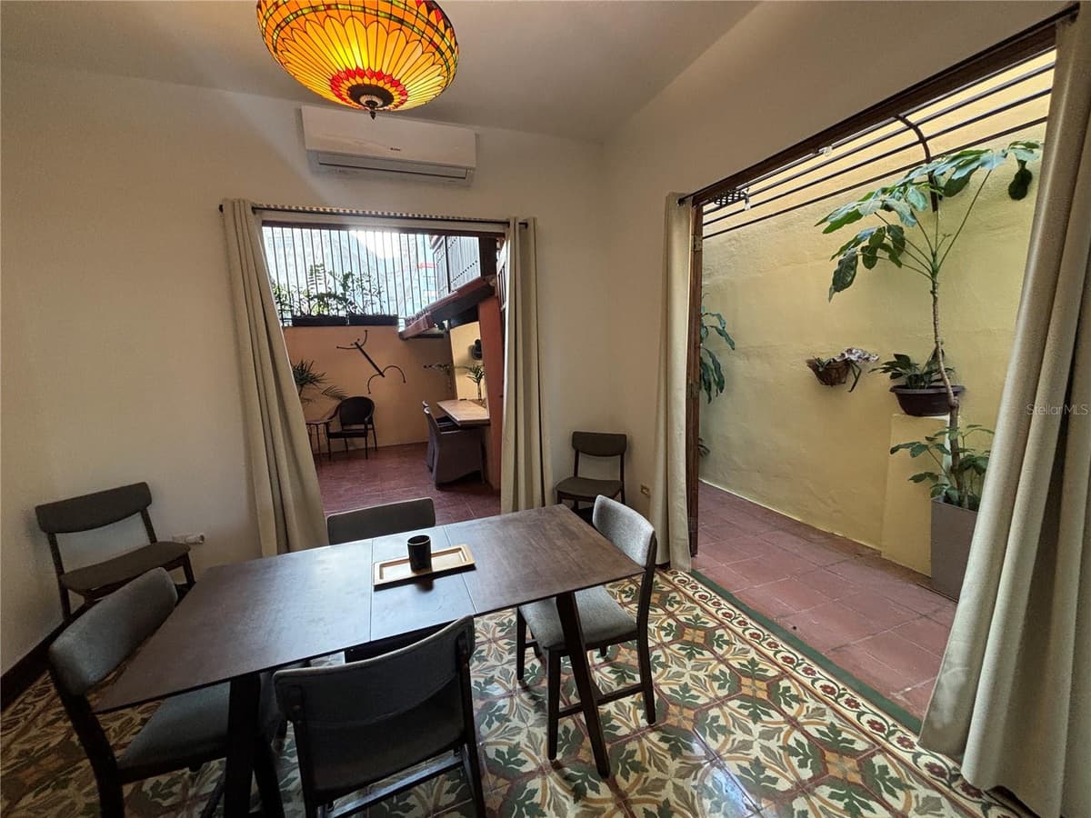 456 CALLE SALDAÑA — photo 14 of 98