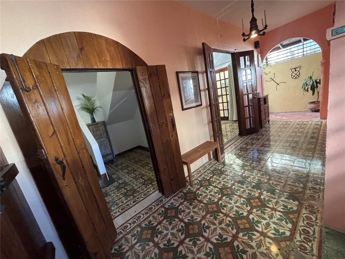 456 CALLE SALDAÑA — photo 7 of 98