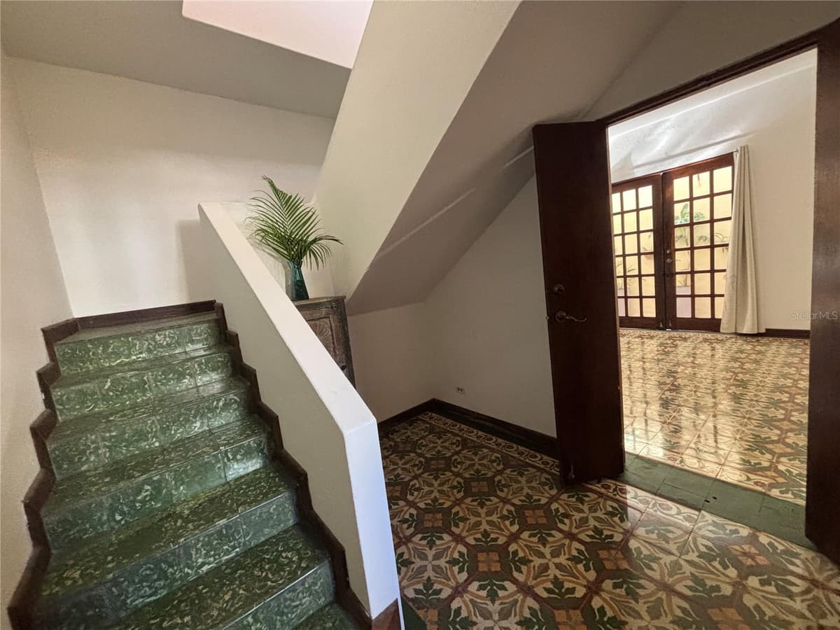 456 CALLE SALDAÑA — photo 33 of 98