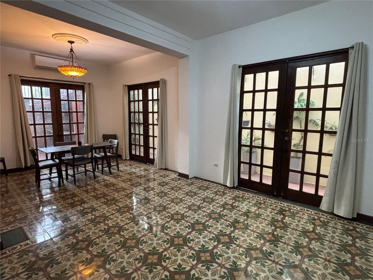 456 CALLE SALDAÑA — photo 11 of 98