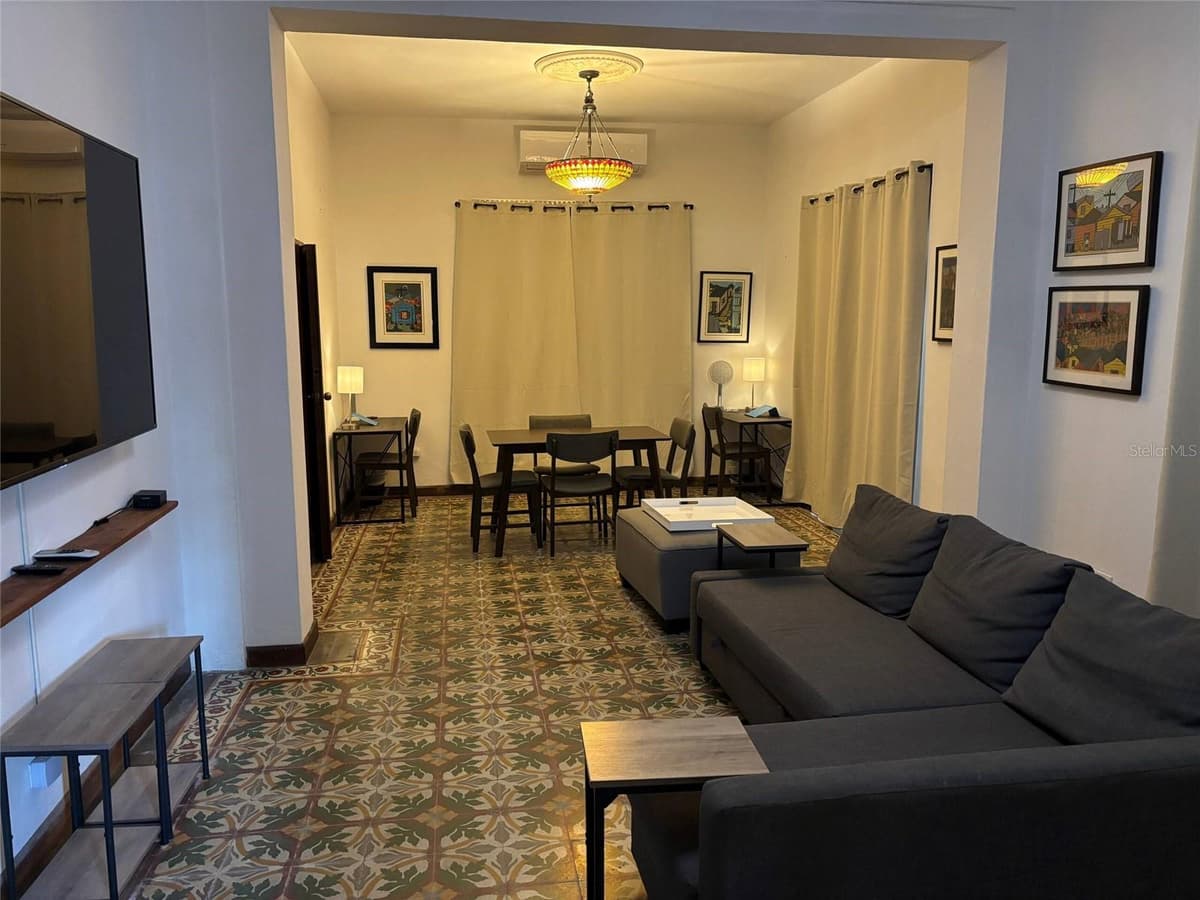 456 CALLE SALDAÑA — photo 10 of 98