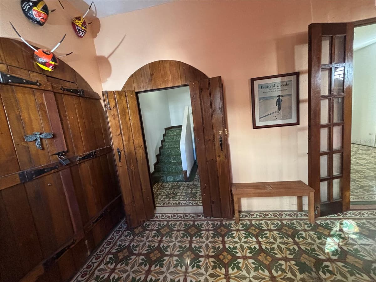 456 CALLE SALDAÑA — photo 6 of 98